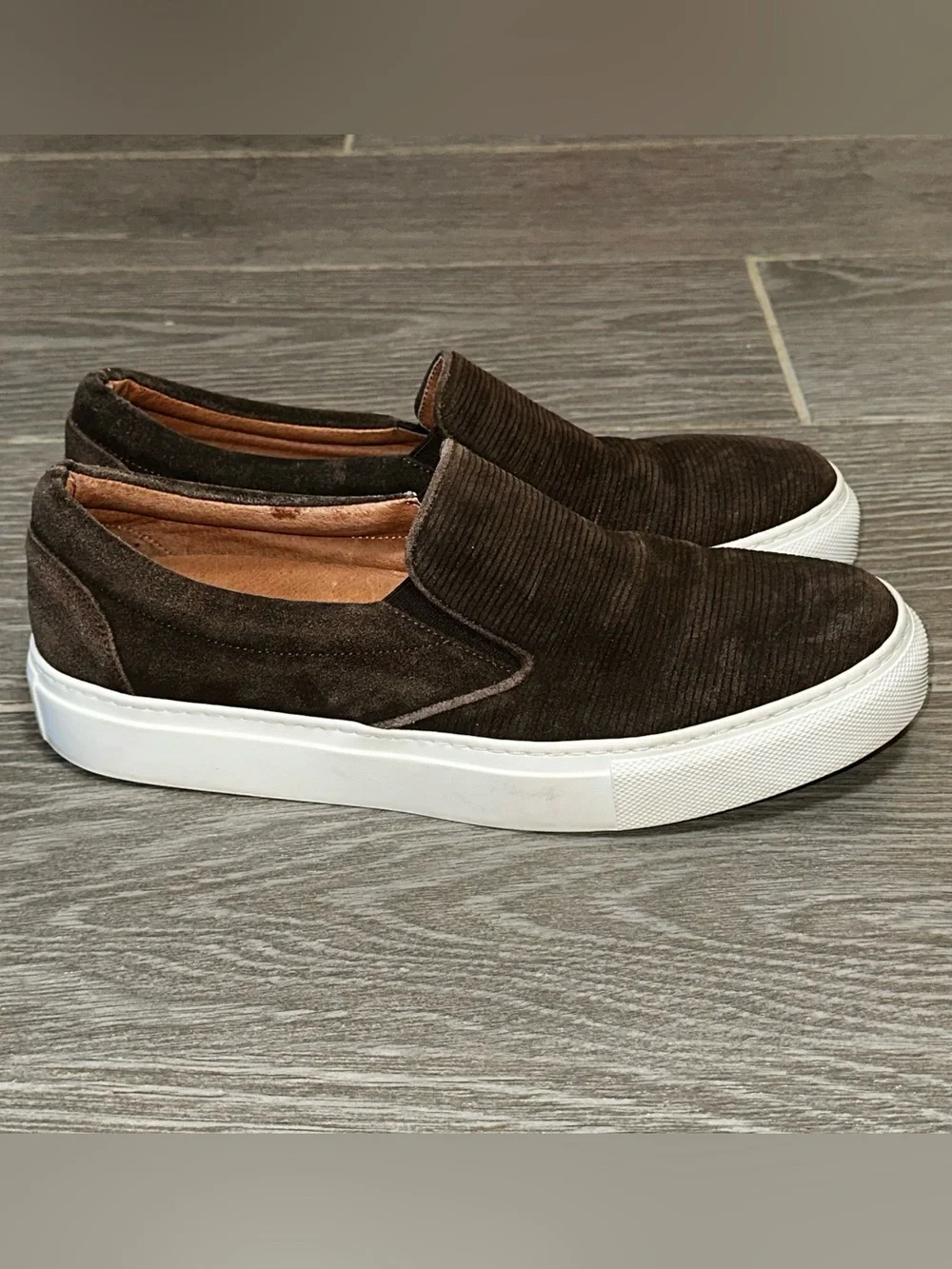 M. Gemi Cerchio Brown Corduroy Suede Slip On Sneakers Women’s 39 Casual Comfort